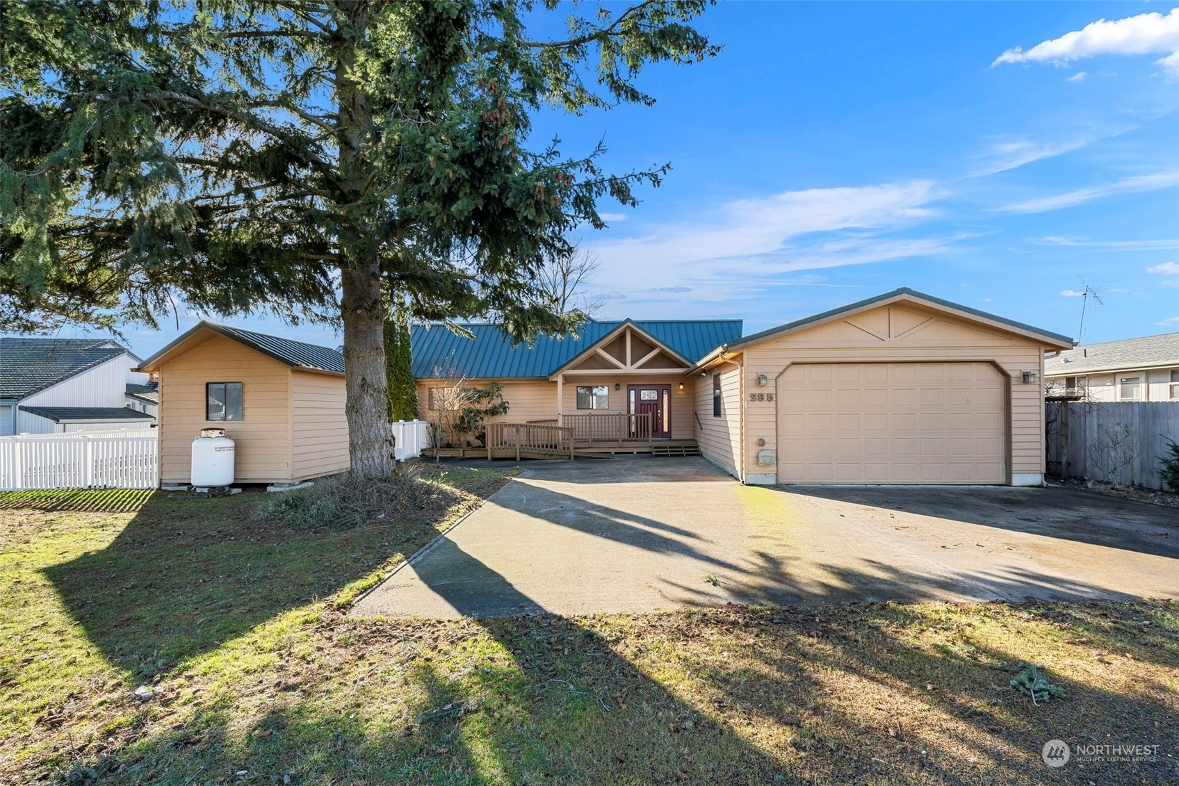 285 W Sunny Sands Road  Cathlamet WA 98612 photo