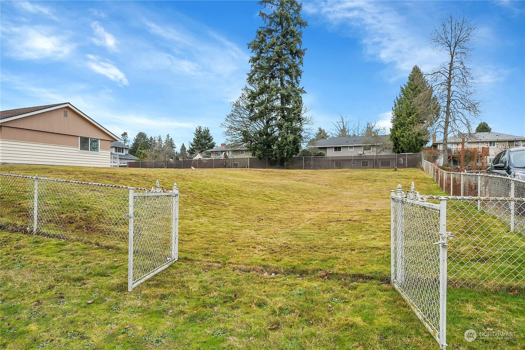 Property Photo:  910 S 138th Street  WA 98168 