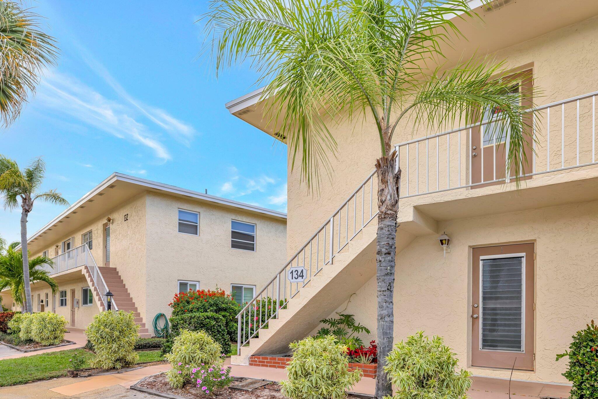 Property Photo:  2950 SE Ocean Boulevard 134-5  FL 34996 