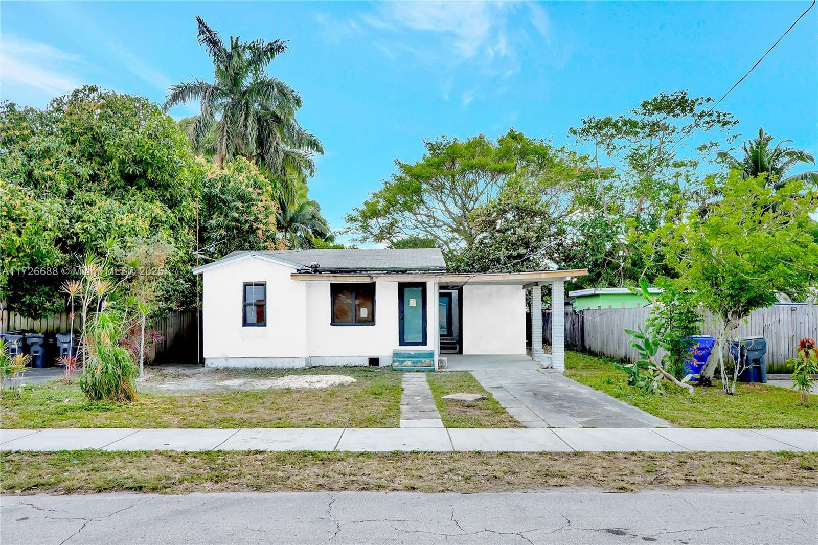 Property Photo:  2454 Garfield St  FL 33020 