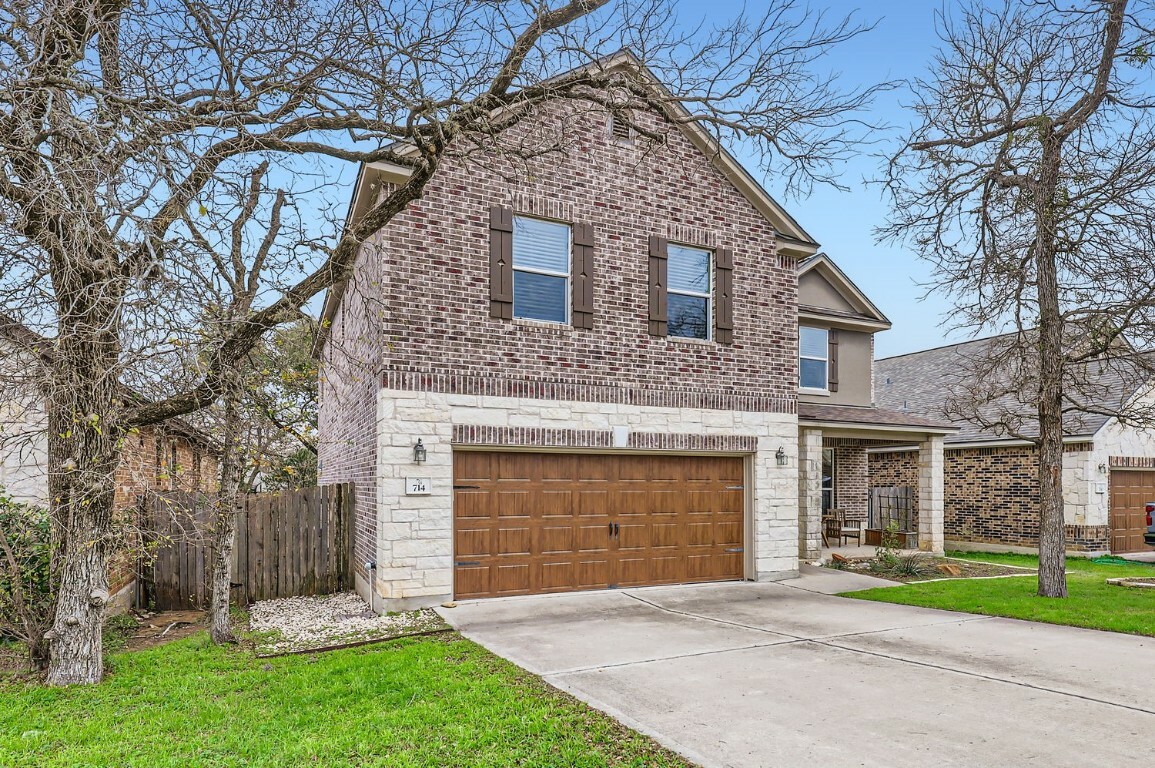 Property Photo: 714 Foxtail Run TX 78666
