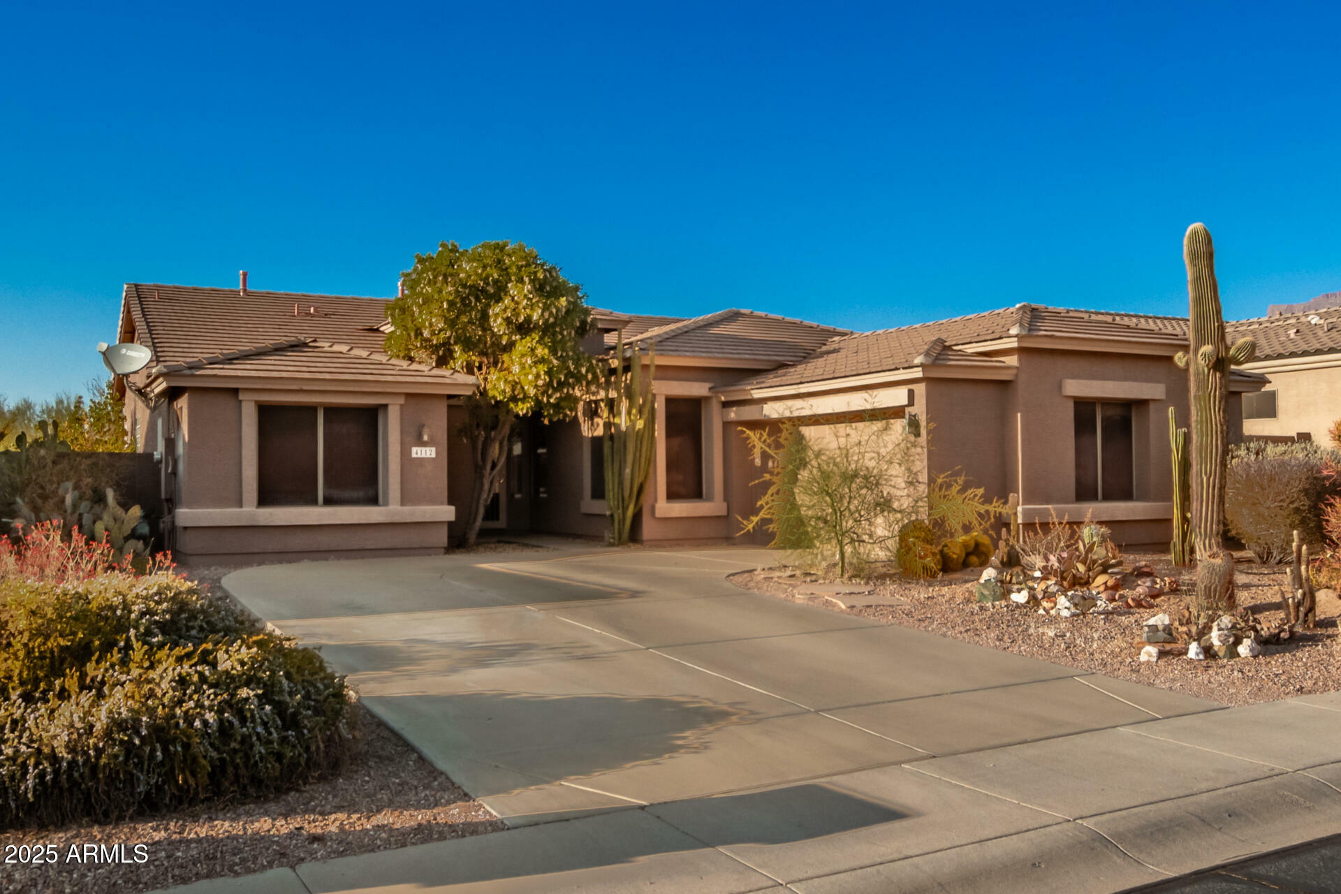 Property Photo:  4112 S Prairie Zinnia Drive  AZ 85118 