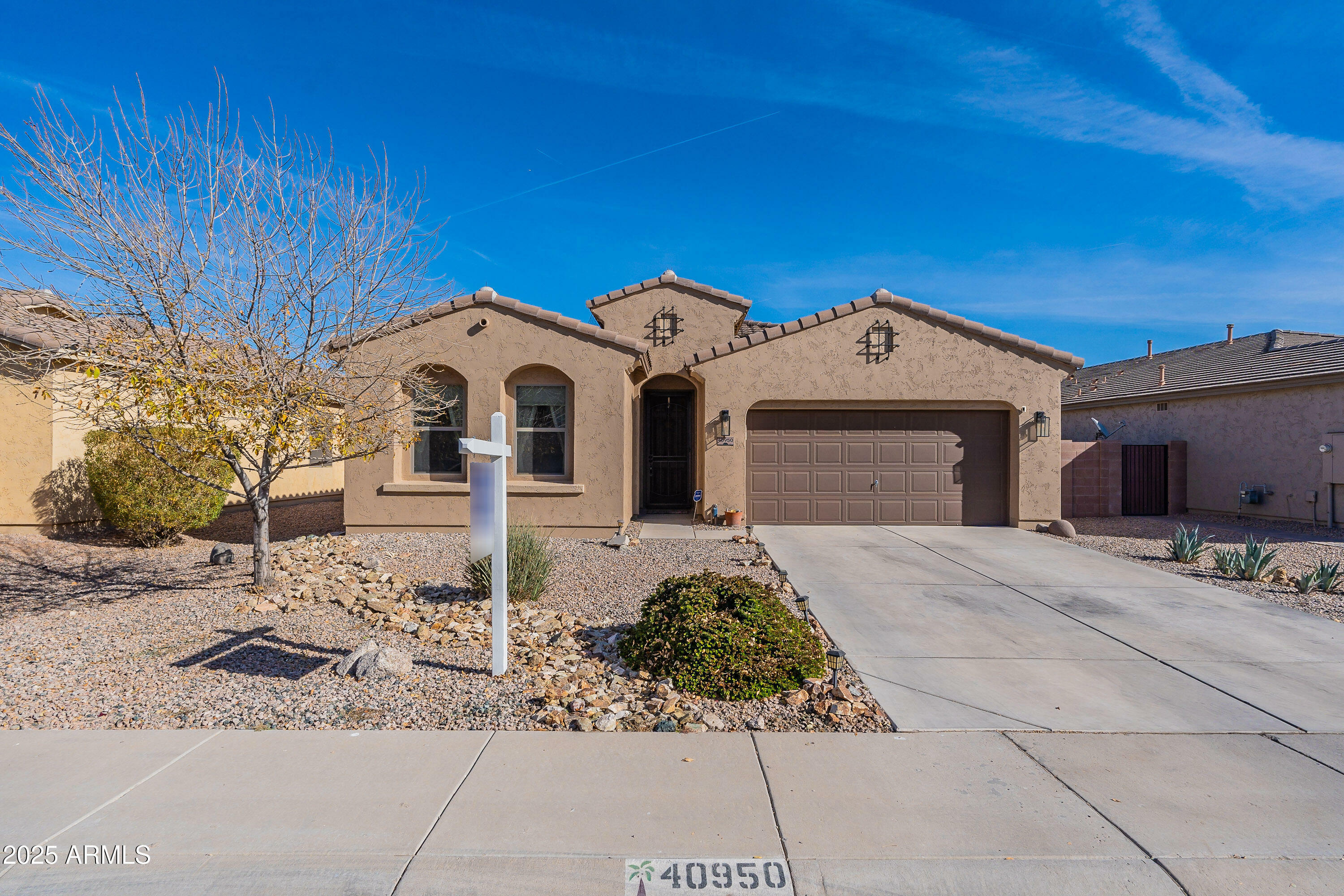 Property Photo:  40950 W Bedford Drive  AZ 85138 