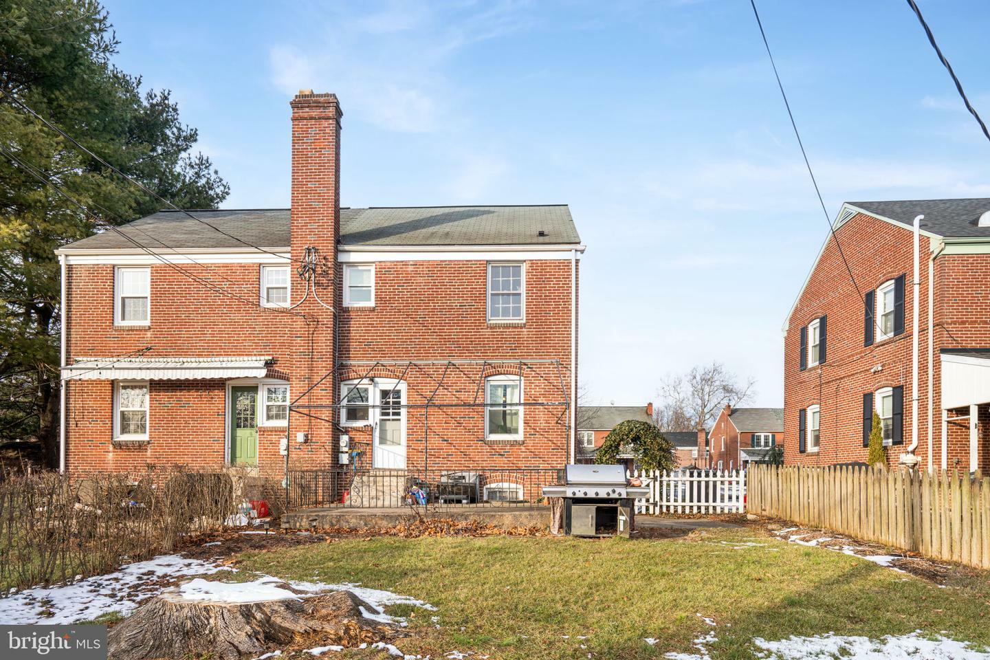 Property Photo:  956 Center Avenue  PA 17601 