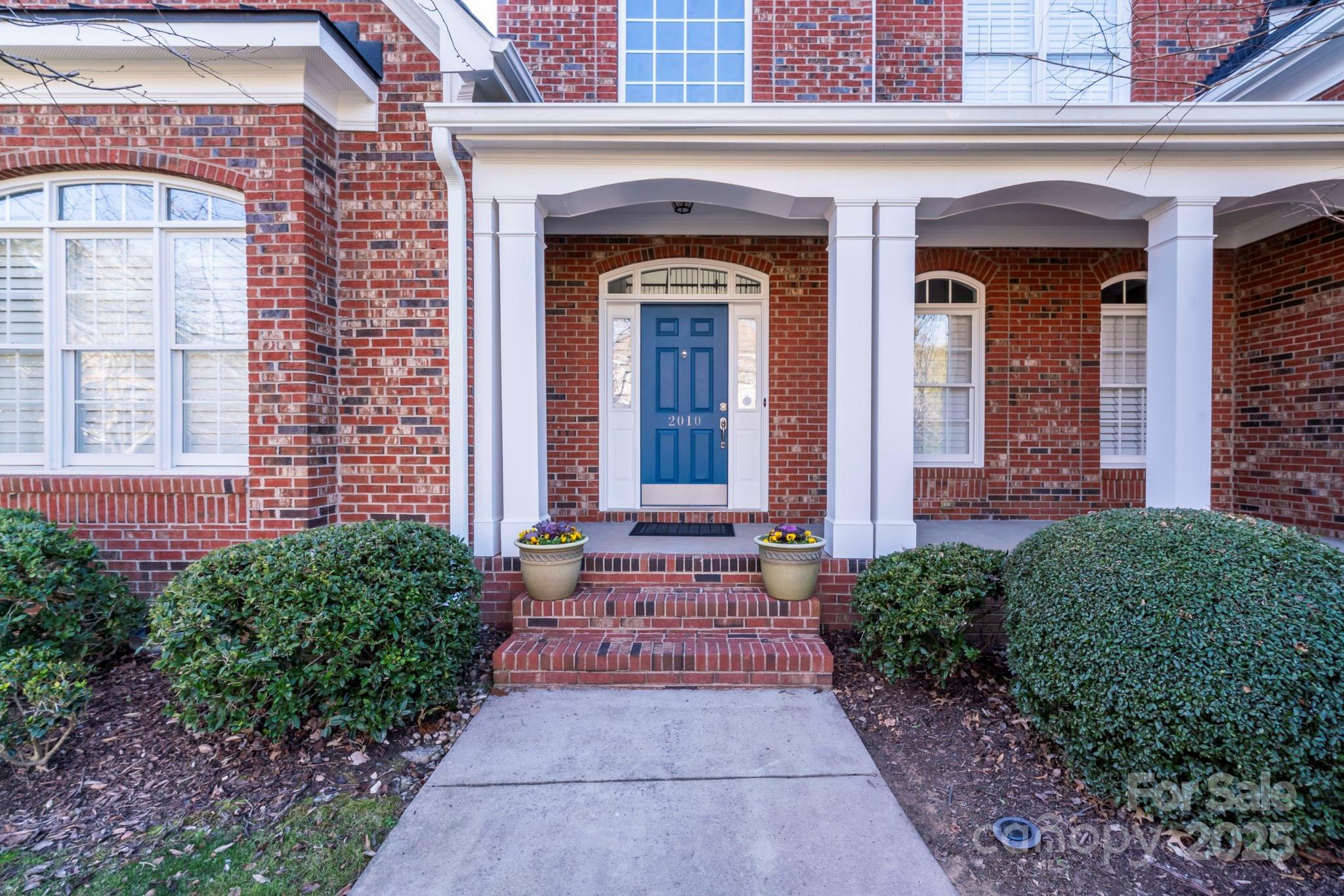 Property Photo:  2010 Lake Forest Drive  SC 29708 