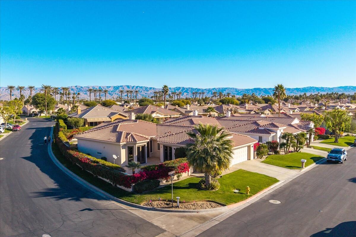 78710 Castle Pines Drive  La Quinta CA 92253 photo