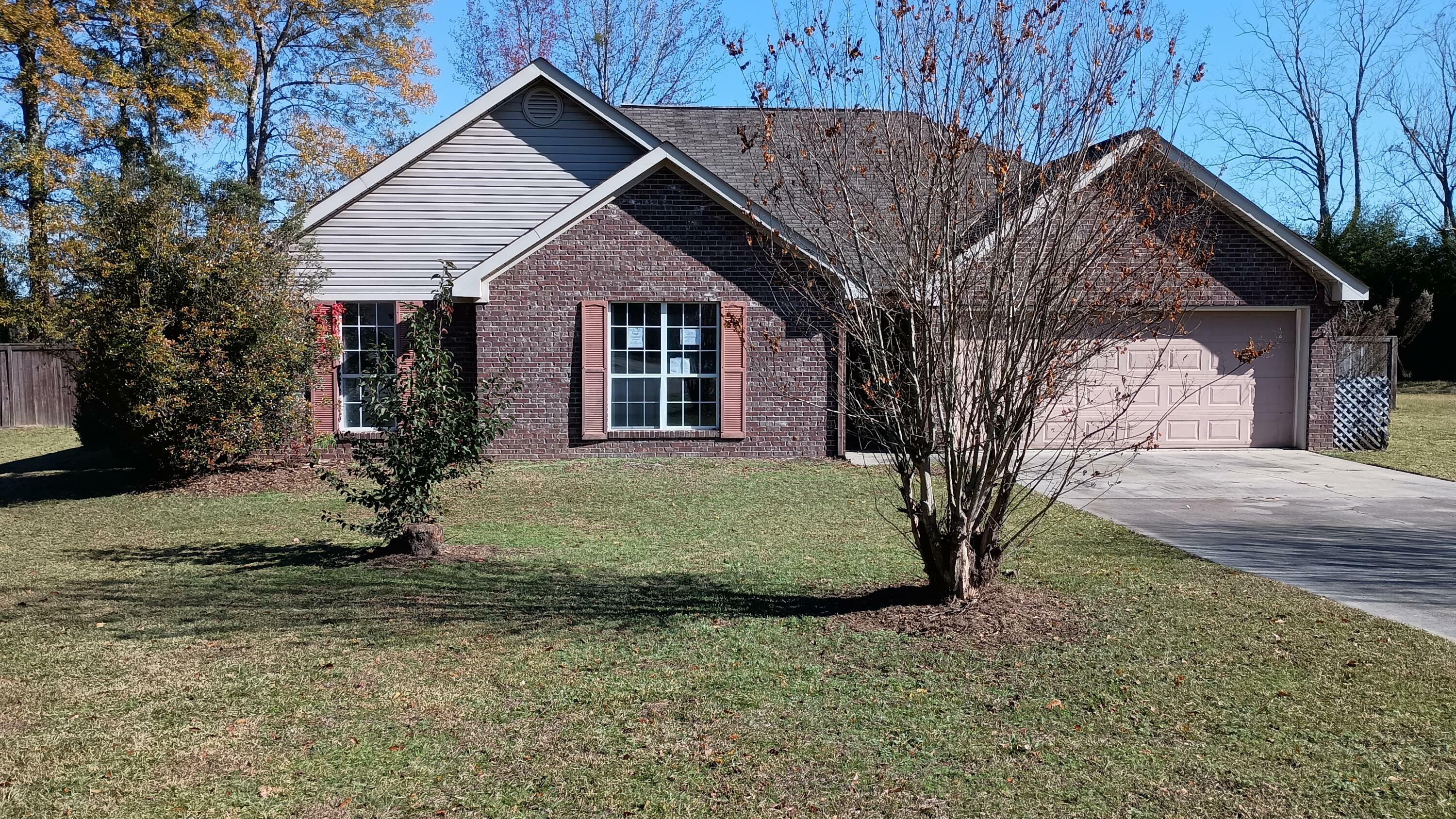 Property Photo: 16 Cobblestone Dr. MS 39482