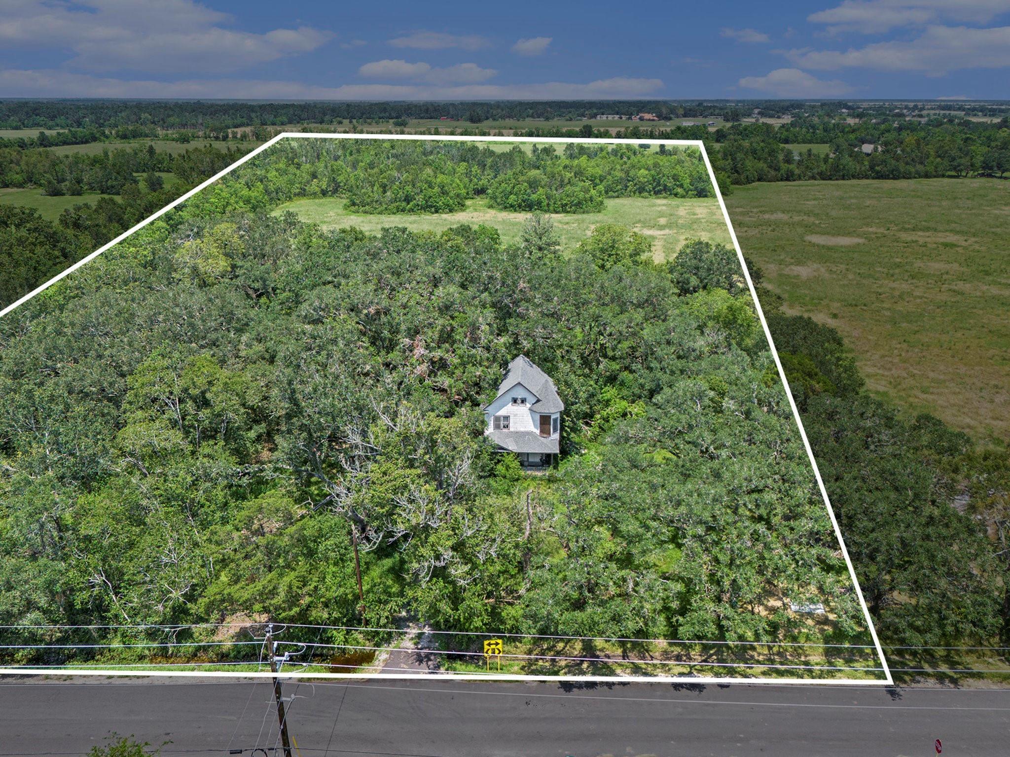 Property Photo: 1331 Hare Cook TX 77532