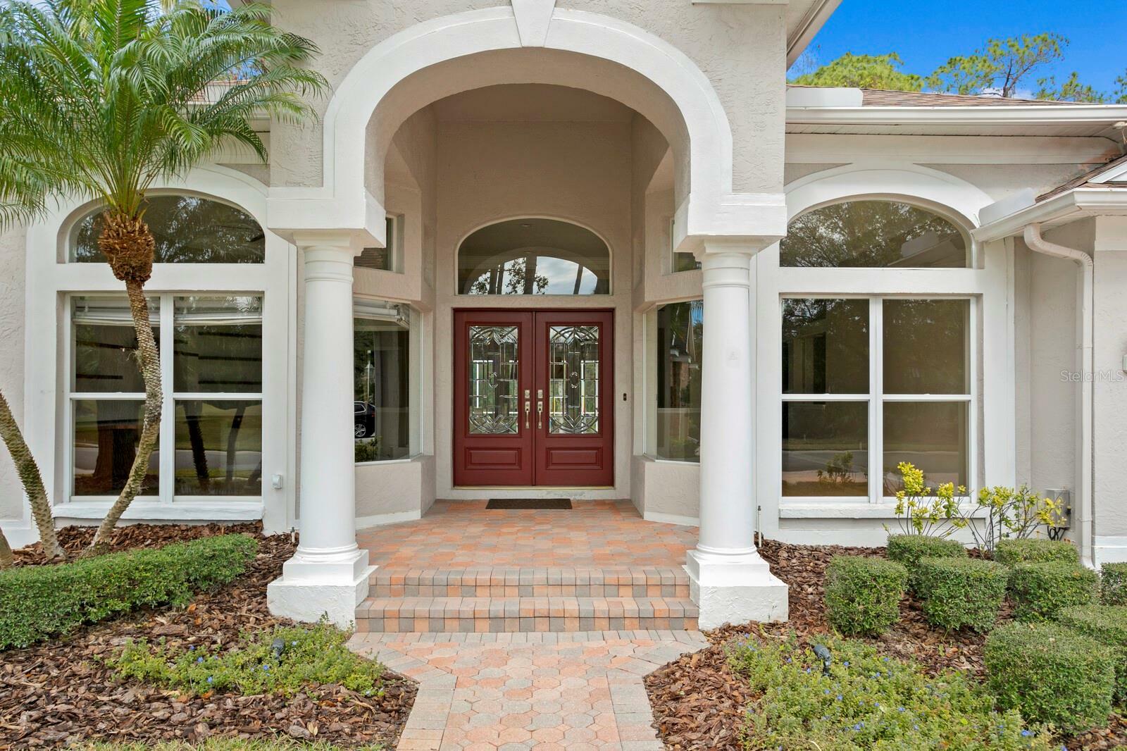 Property Photo: 10106 Radcliffe Drive FL 33626