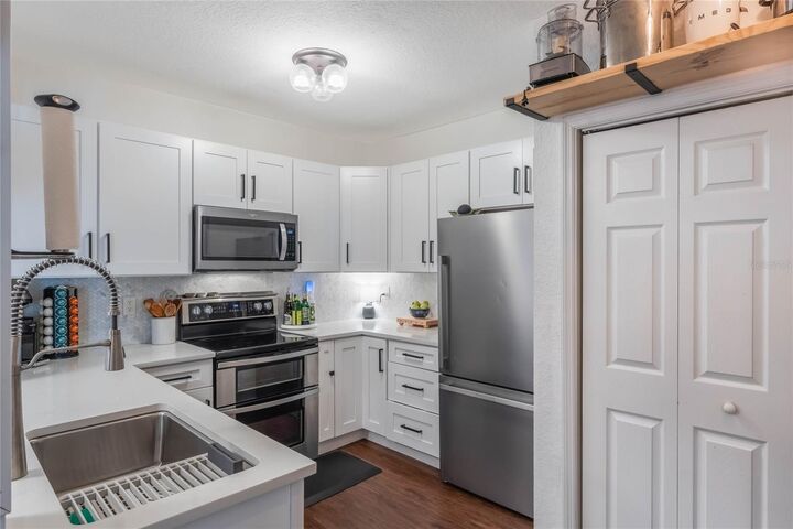 Property Photo: 206 E South Street 6031 FL 32801