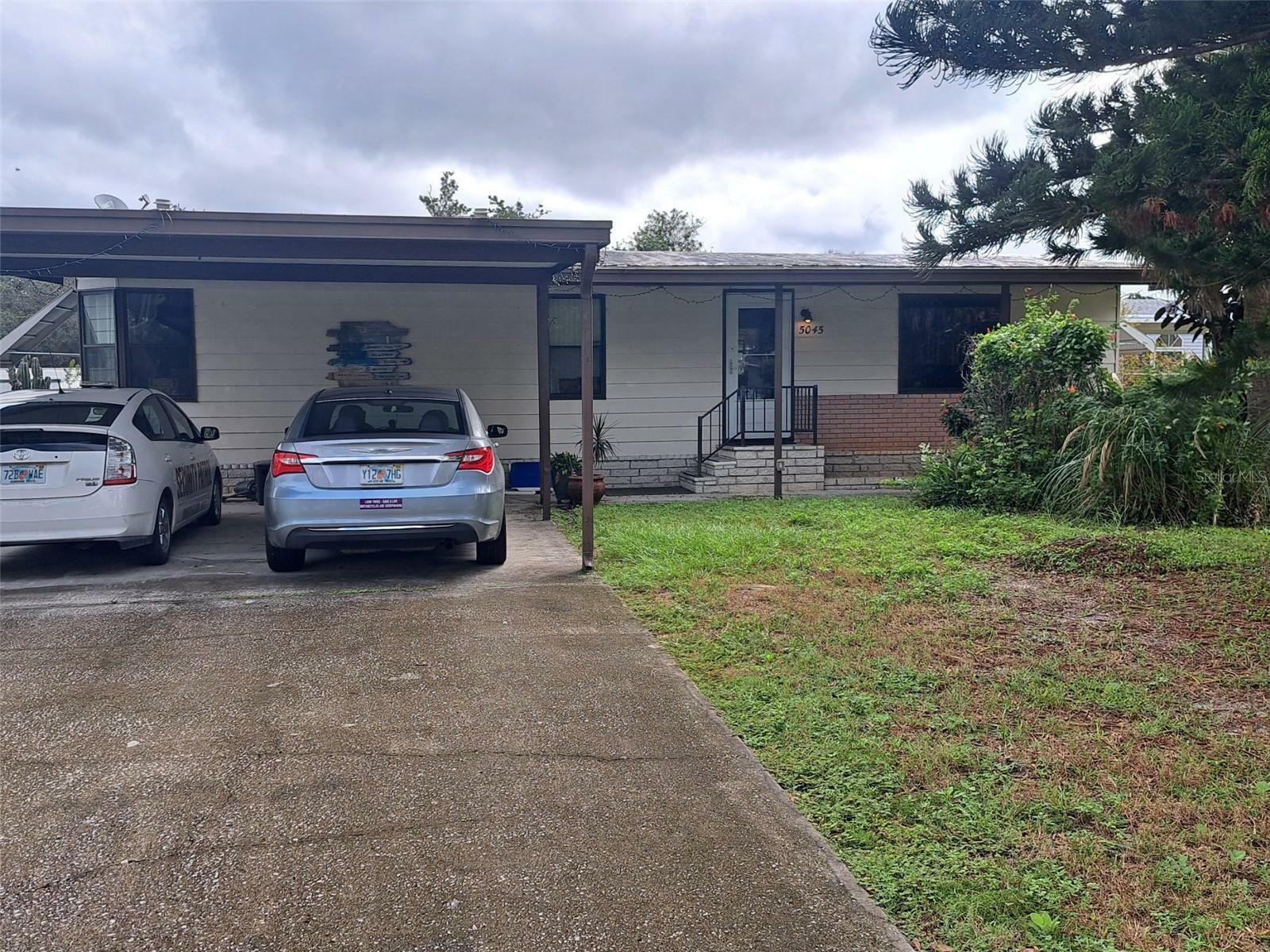 Property Photo: 5045 75th Street N FL 33709