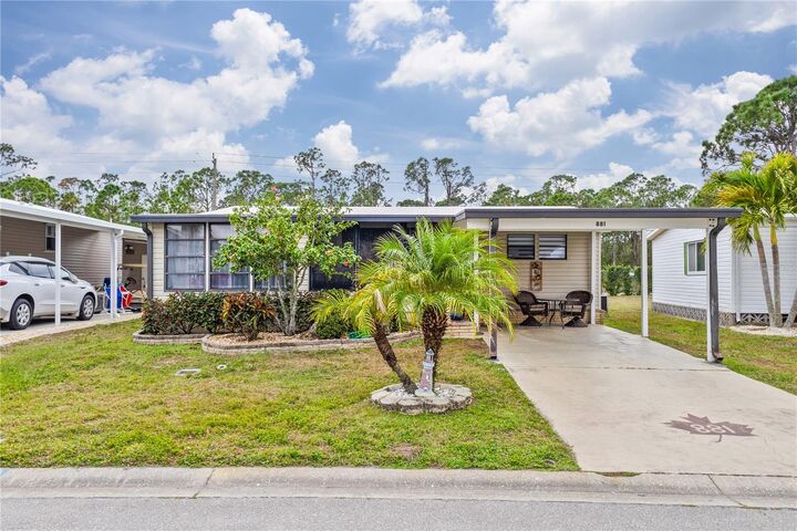 Property Photo: 2100 Kings Highway 881 FL 33980