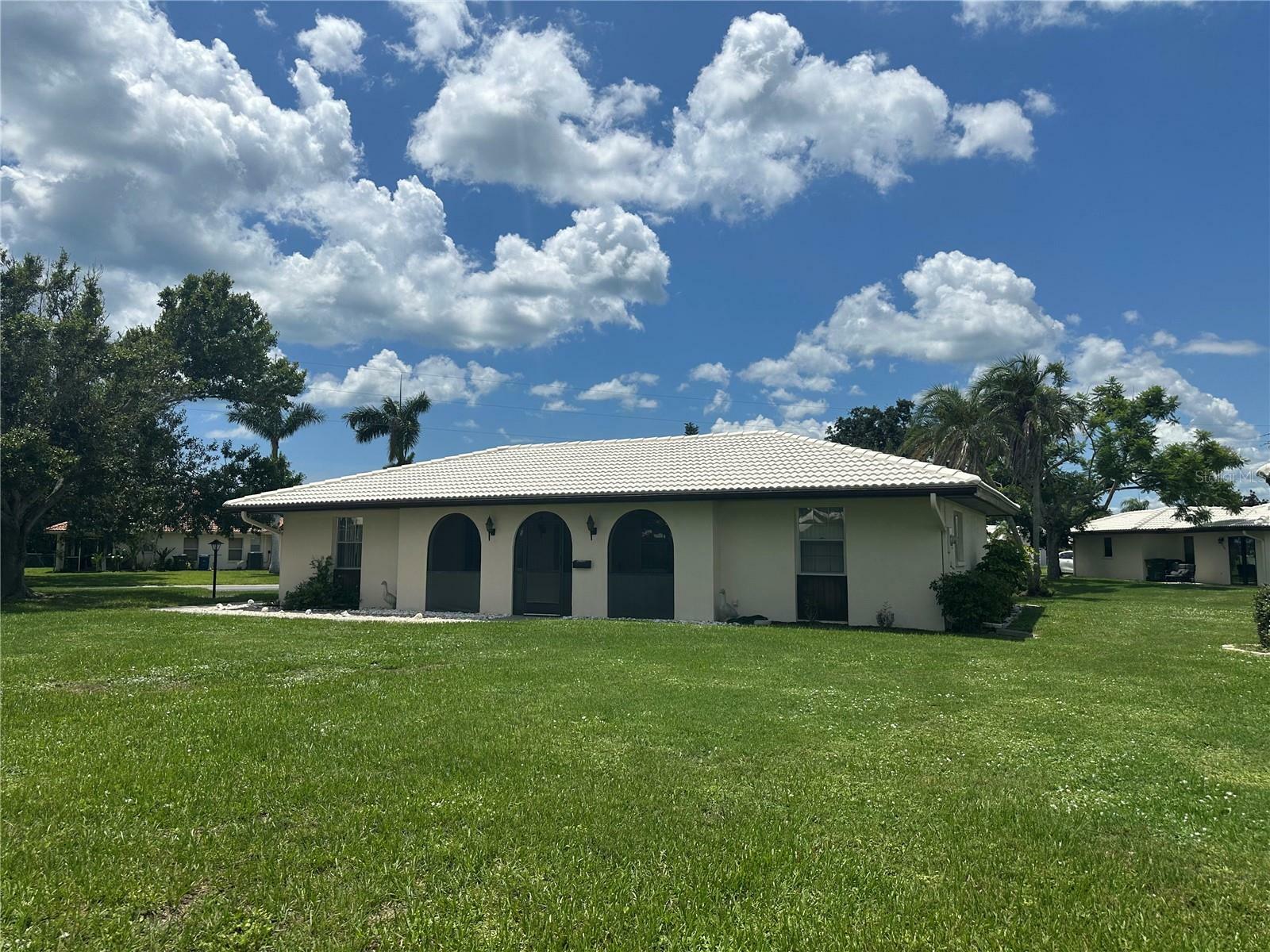 Property Photo: 430 Botticelli Drive 430 FL 34275