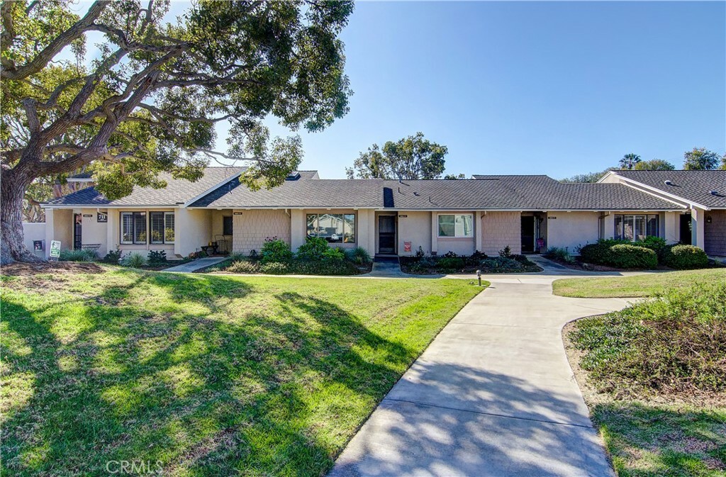 Property Photo:  8566 Fallbrook Circle 711C  CA 92646 