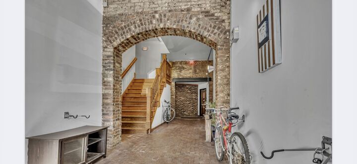 Property Photo: 105 W Jackson Ave 9 TN 37902