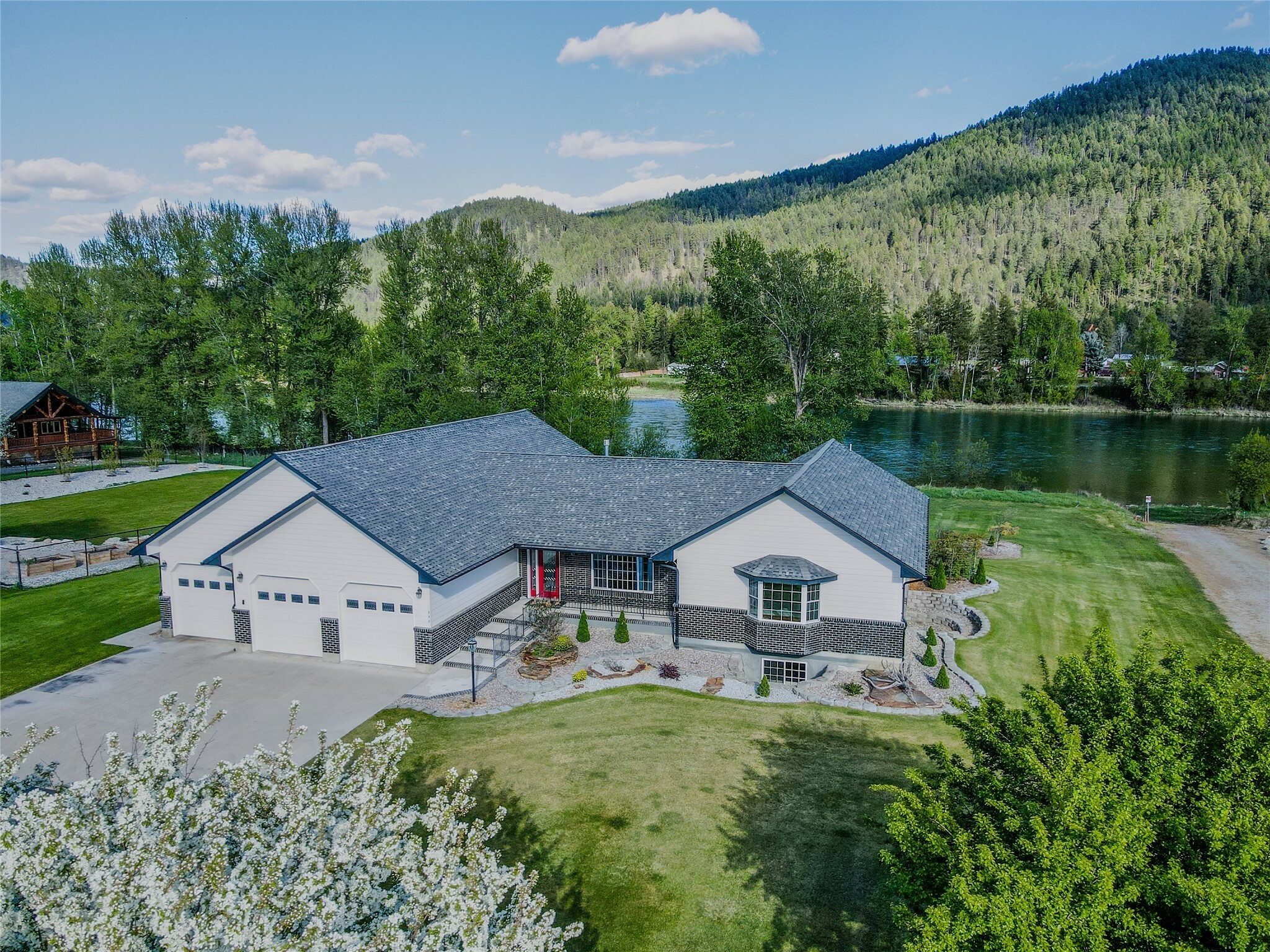 Property Photo: 358 Edgewater Drive MT 59923