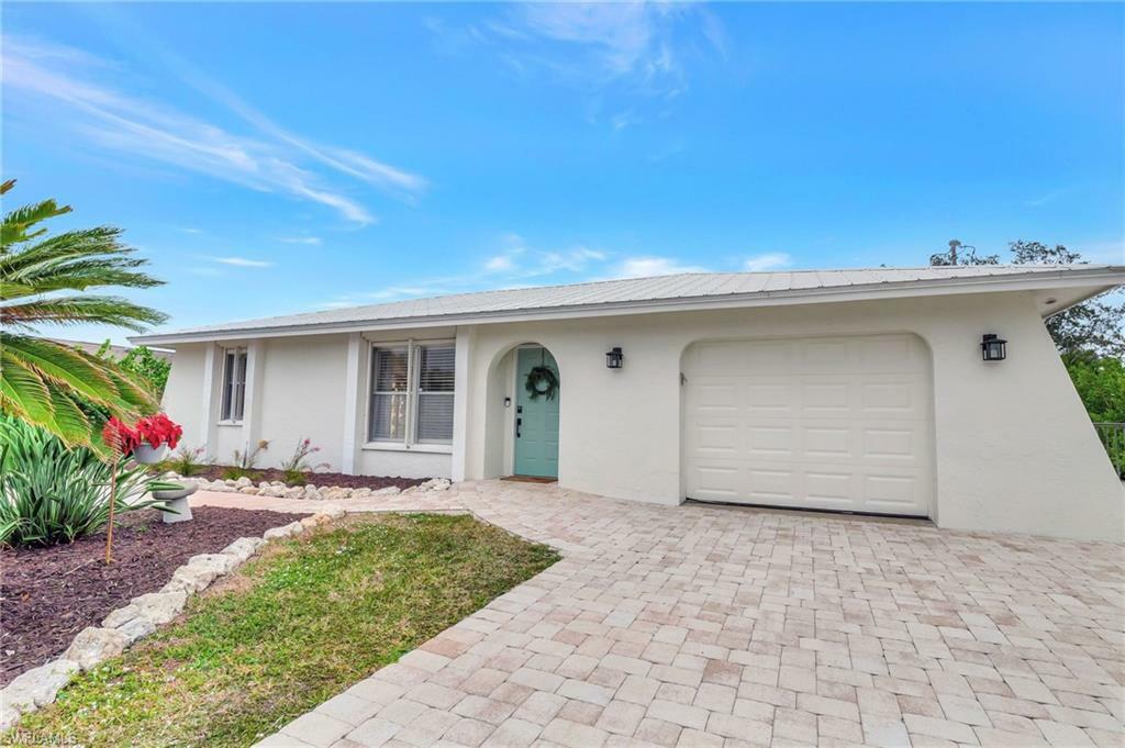 Property Photo:  3652 Bailes St  FL 34134 