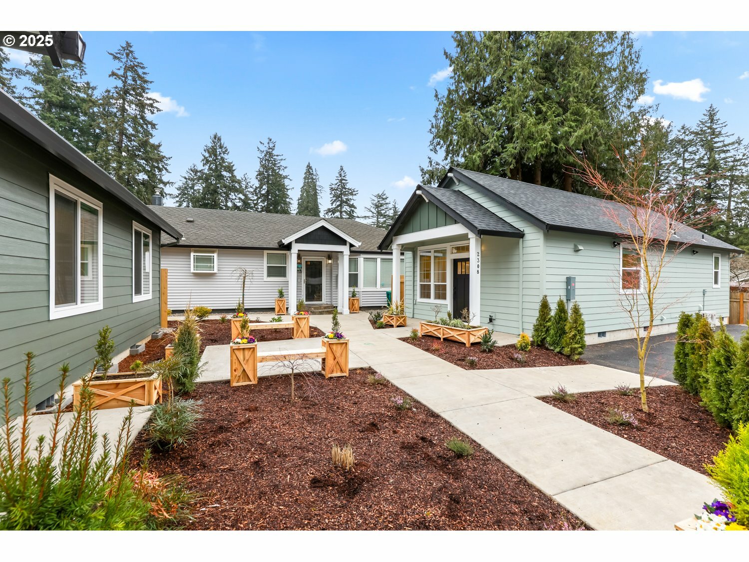 2312 SE Risley  Milwaukie OR 97267 photo