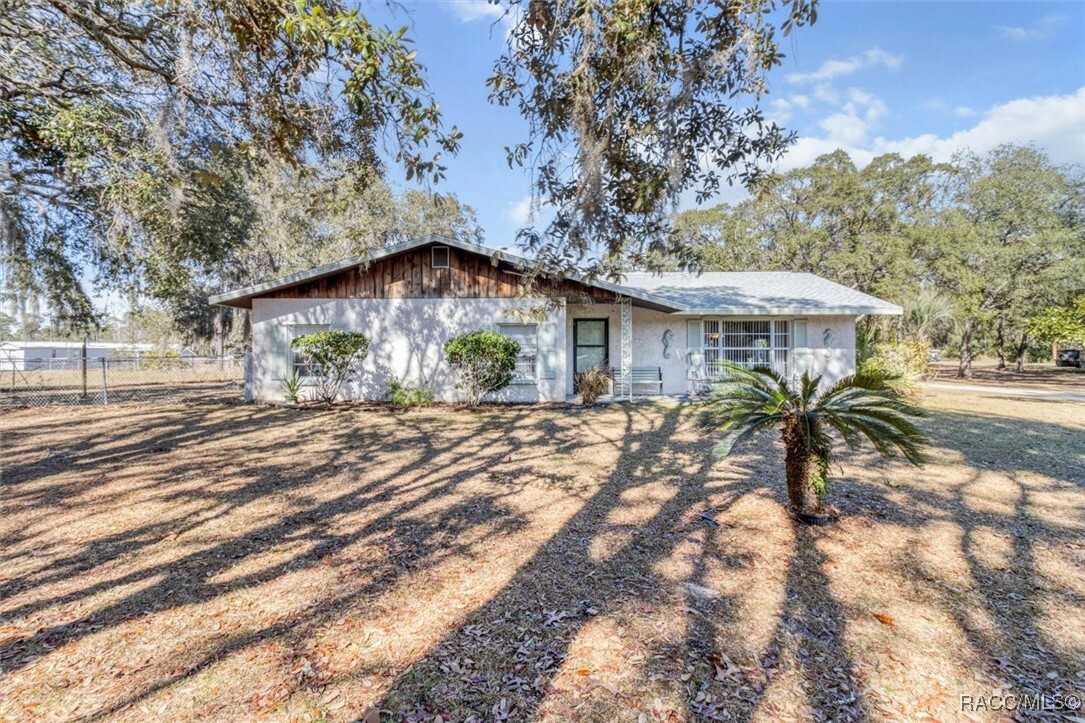 Property Photo:  6981 W Green Acres Street  FL 34446 