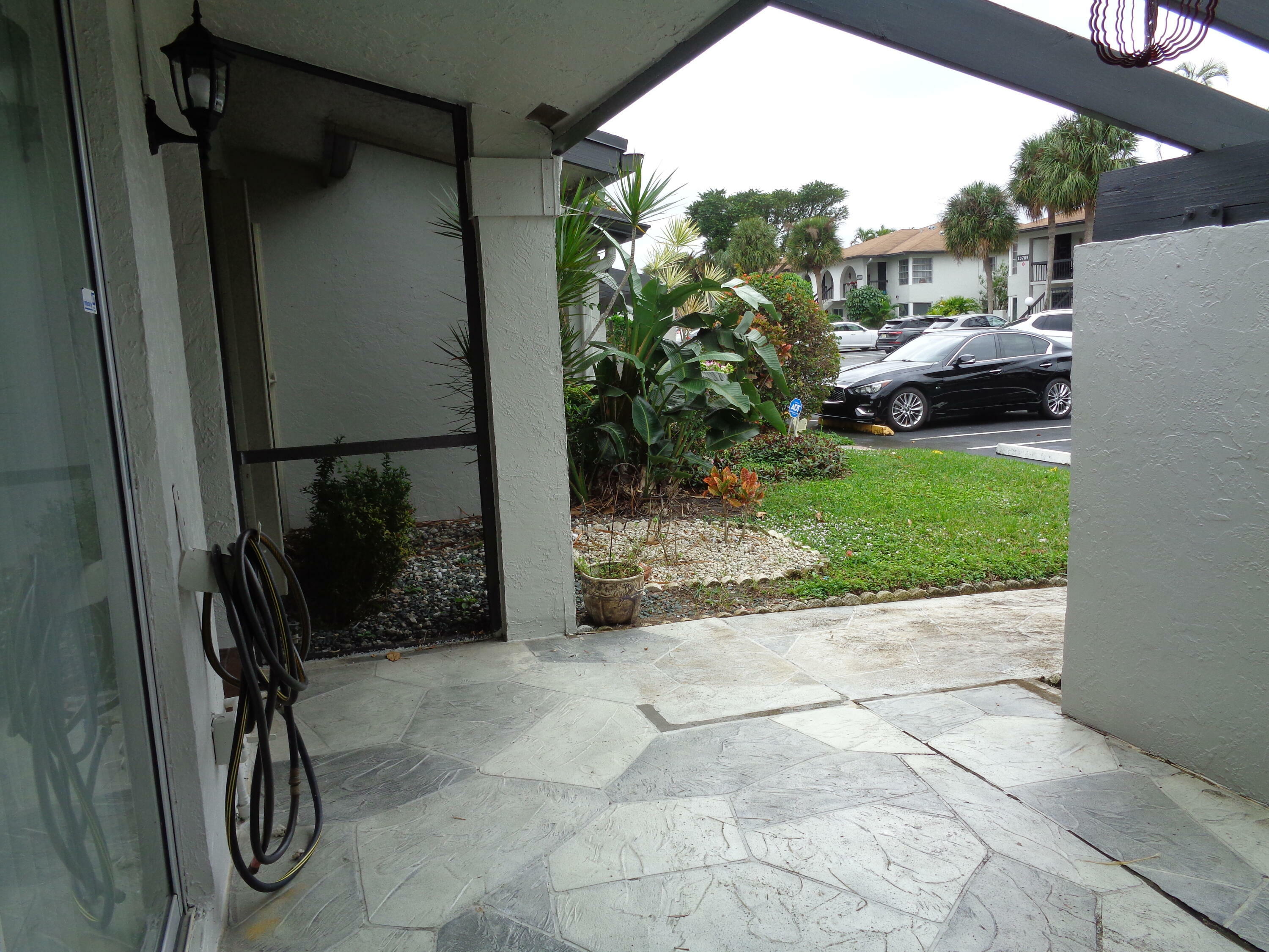 Property Photo:  13739 Date Palm Court B  FL 33484 