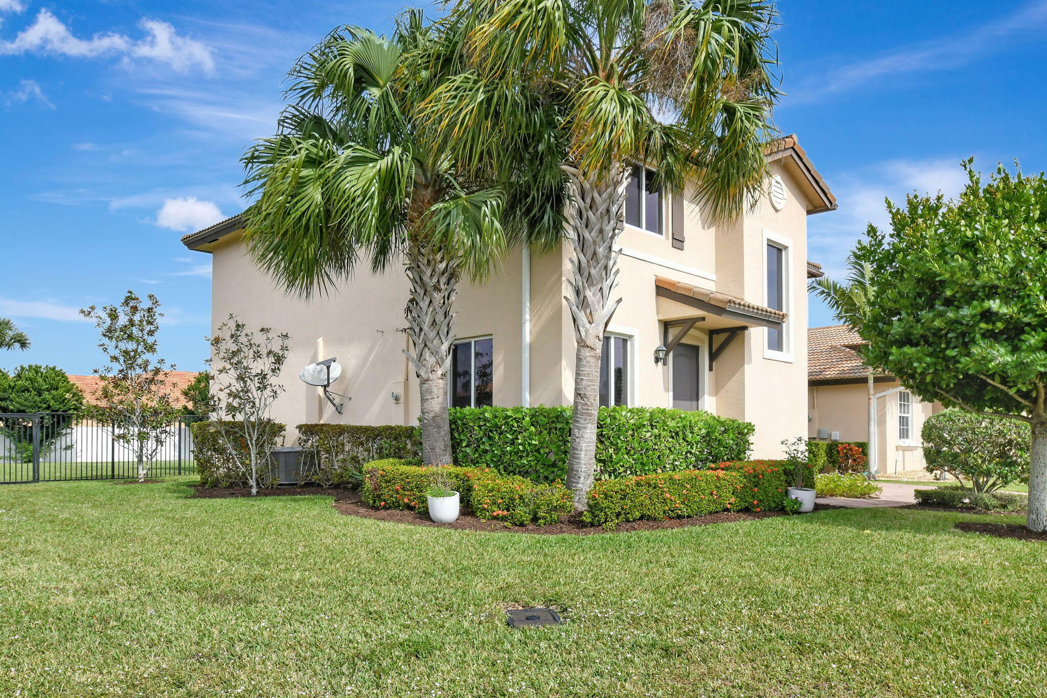 Property Photo: 7283 Prudencia Drive FL 33463