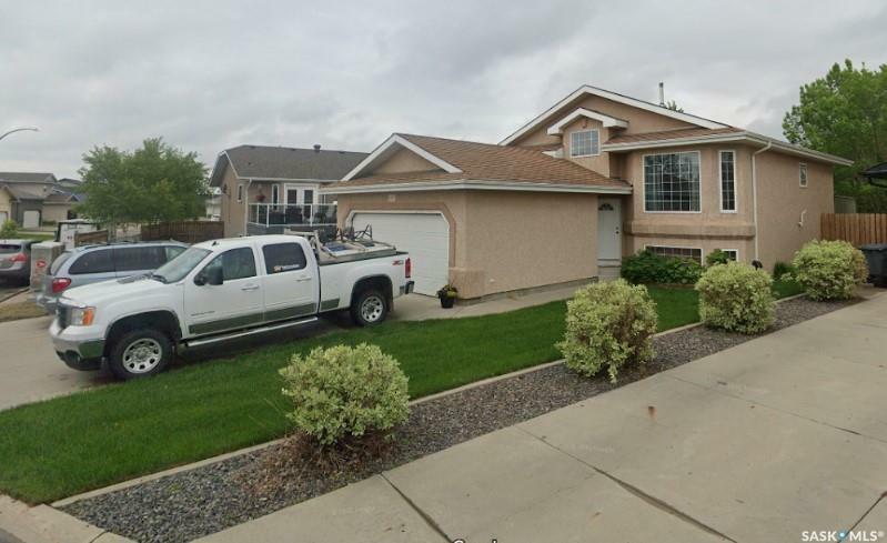 Property Photo:  407 Guenter Bay  SK S7N 4P7 