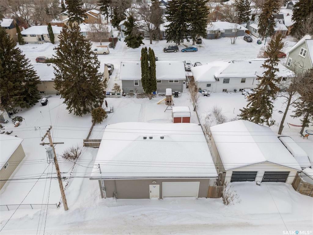 Property Photo:  1313 10th Street E  SK S7H 0T2 