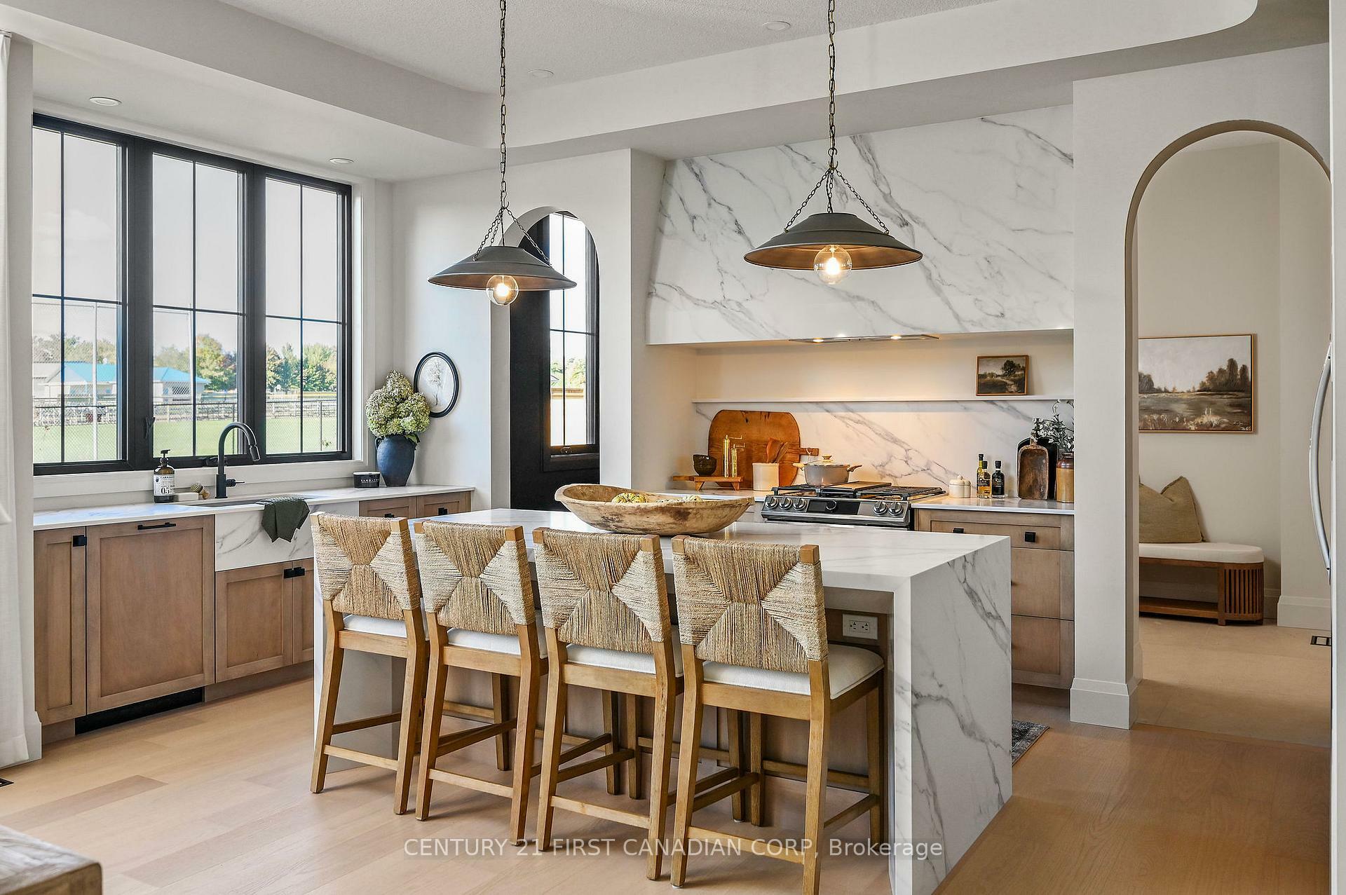 Property Photo: 2160 Linkway Blvd ON N6K 0C8