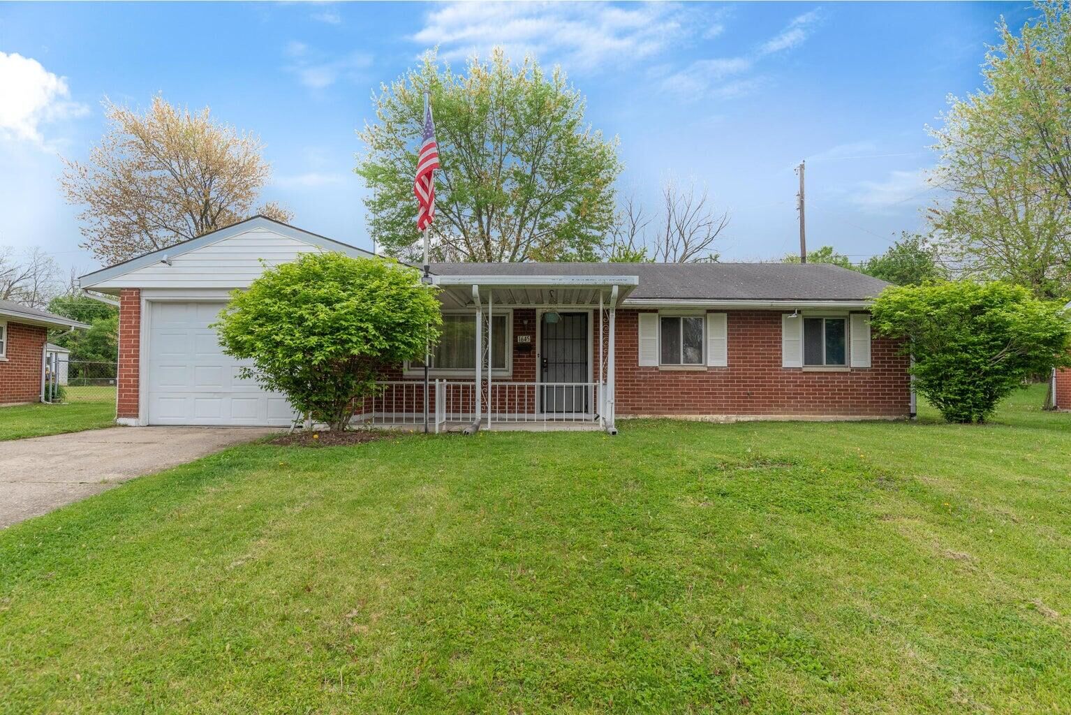 Property Photo:  1645 Fair Oaks Drive  OH 45365 
