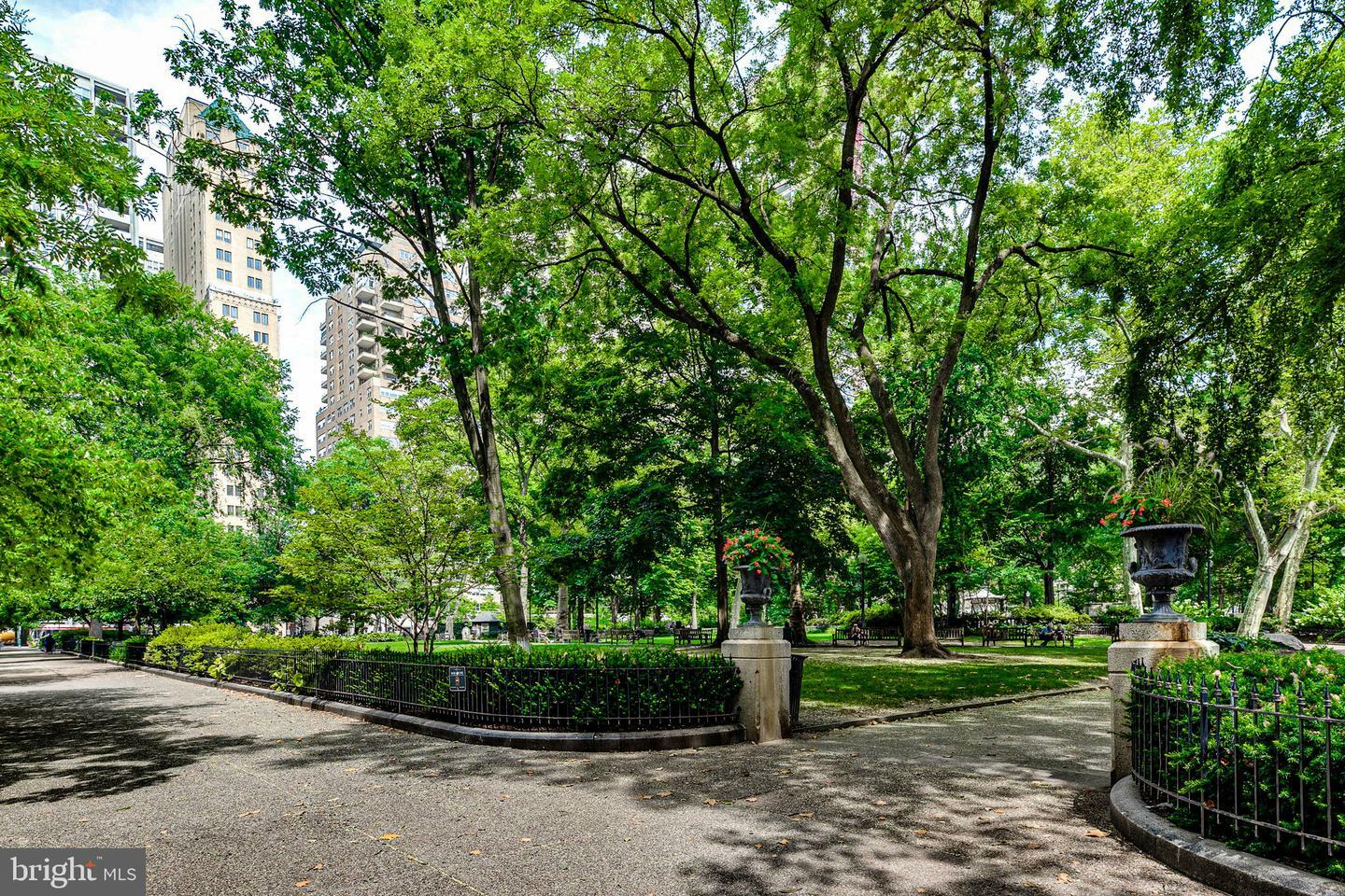 Property Photo:  1800 Rittenhouse Square 702  PA 19103 