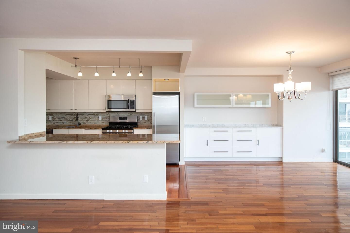 Property Photo: 2401 Pennsylvania Avenue 10C50 PA 19130