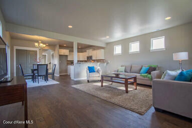 Property Photo: 317 E Grosbeak Ave ID 83835