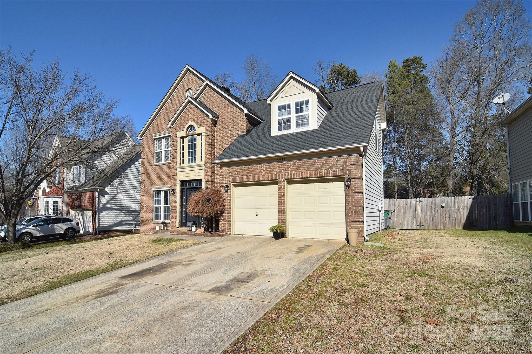 Property Photo:  5921 Marshbank Lane  NC 28269 