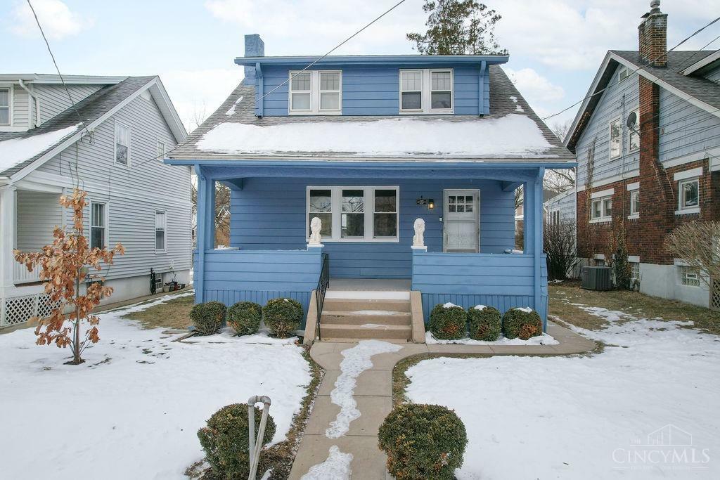 Property Photo:  2825 Linwood Avenue  OH 45208 