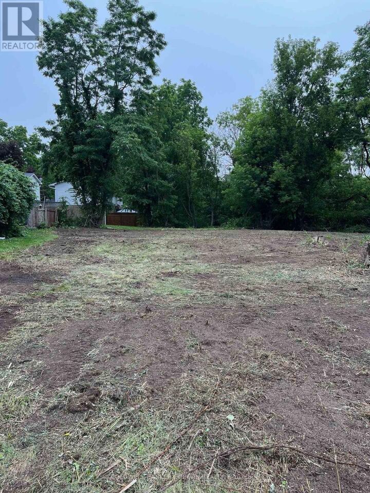 Property Photo: 14 Harvey Street ON K0G 1J0