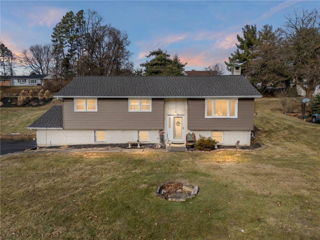 Property Photo: 1517 Beverly Hills Road PA 18036