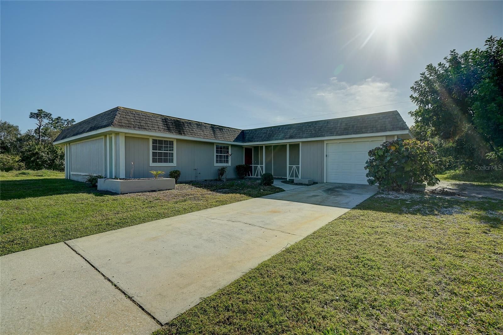 Property Photo: 4173 Driver Lane FL 33981