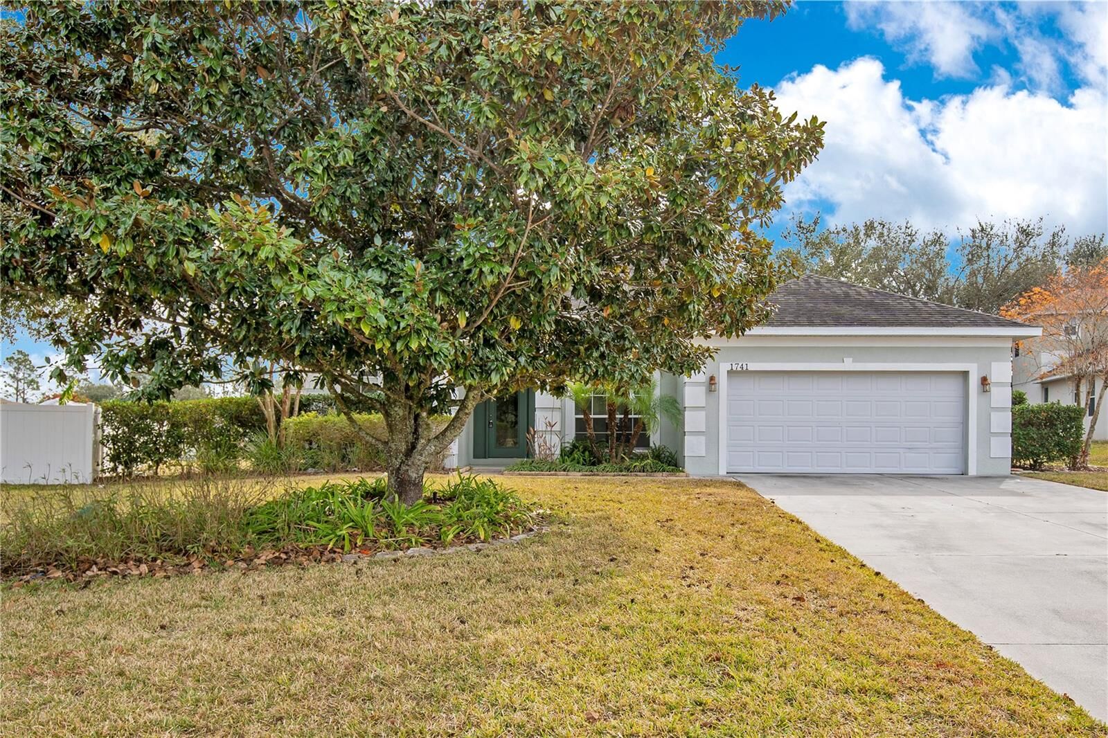 Property Photo:  1741 Palmerston Circle  FL 34761 