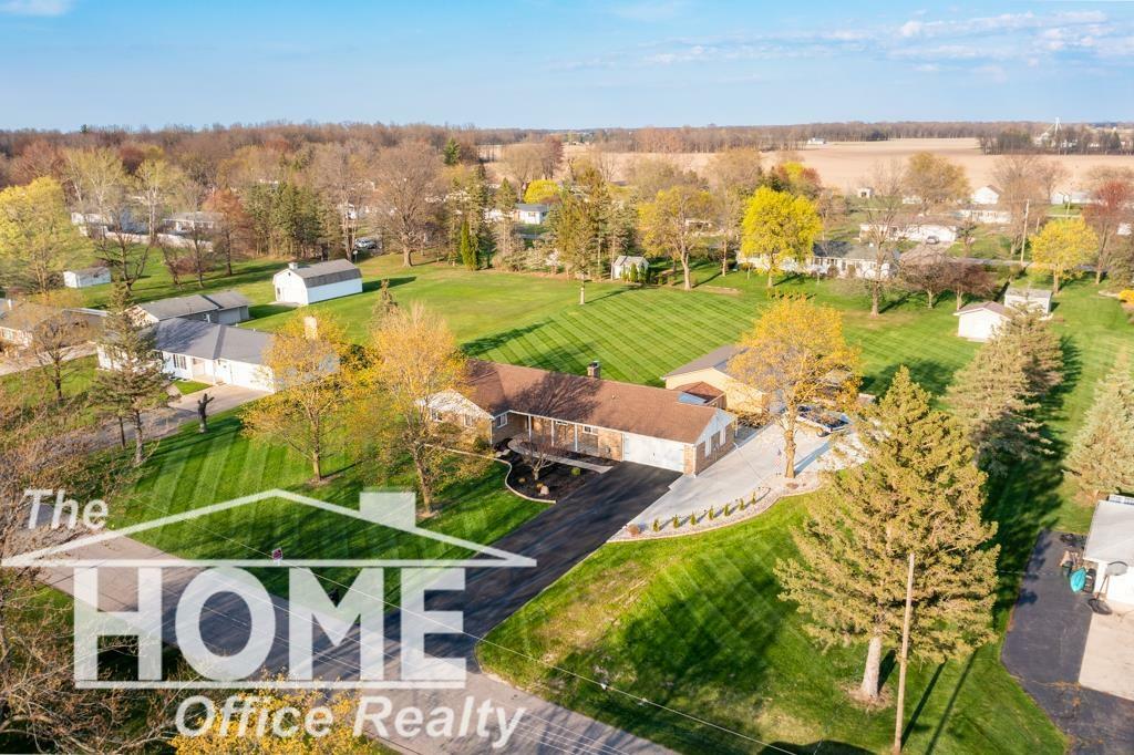 Property Photo: 200 Elmwood Drive MI 48817