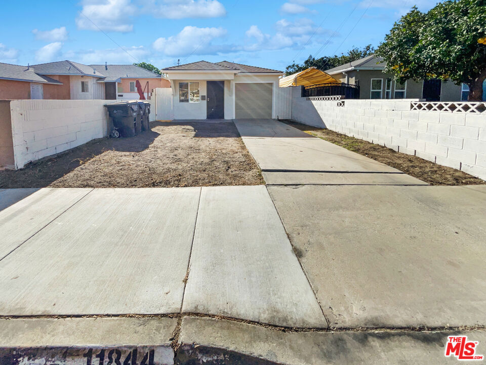 Property Photo:  11844 Nava Street  CA 90650 