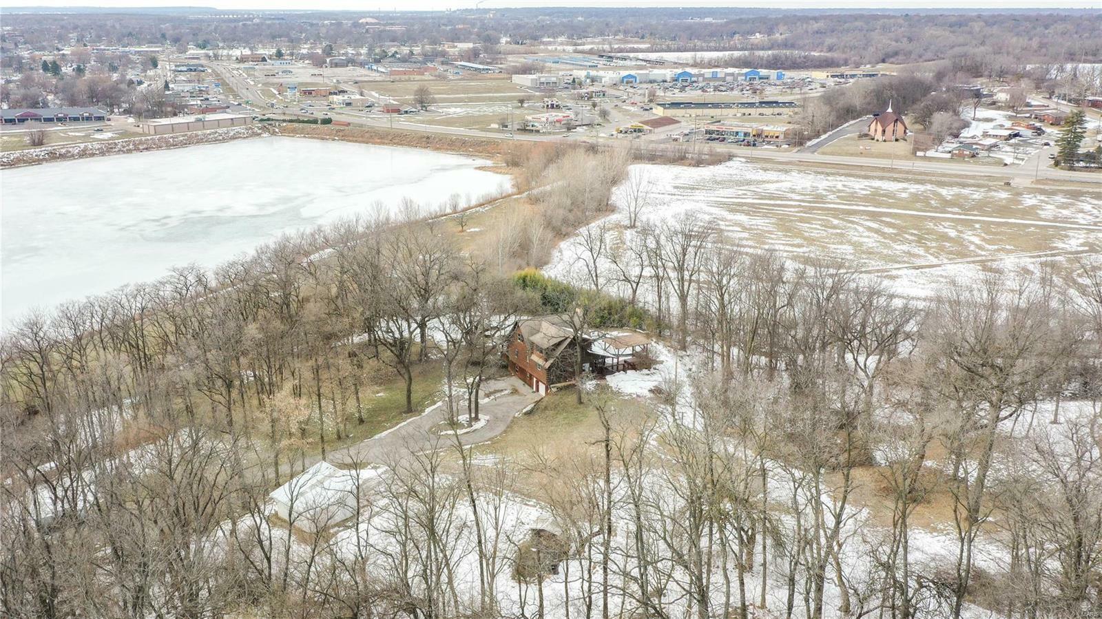 40 Country Lane  Wood River IL 62095 photo