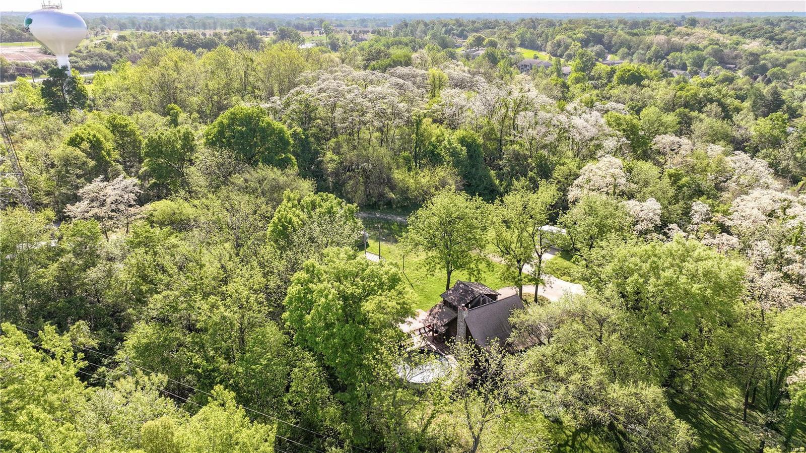 Property Photo: 40 Country Lane IL 62095