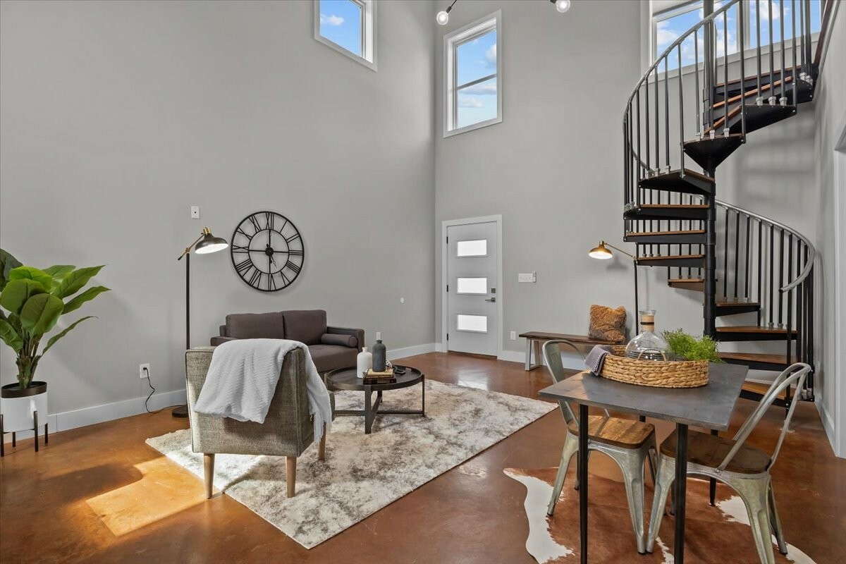 Property Photo: 402A W College St TN 37055
