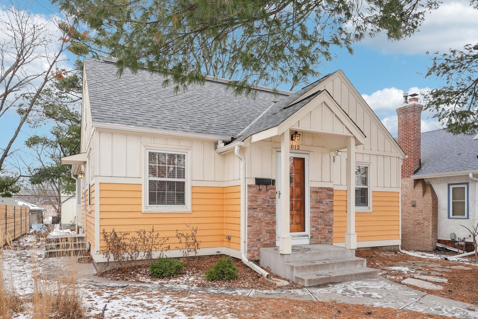 Property Photo:  4012 Ewing Avenue S  MN 55410 