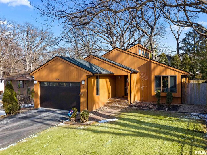 3714 N Harmon Drive  Peoria IL 61614 photo