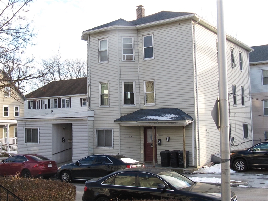 Property Photo:  1 Lund Street  MA 01607 