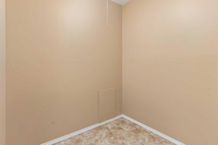 Property Photo: 5418 52 Street 403 AB T4V 4A6