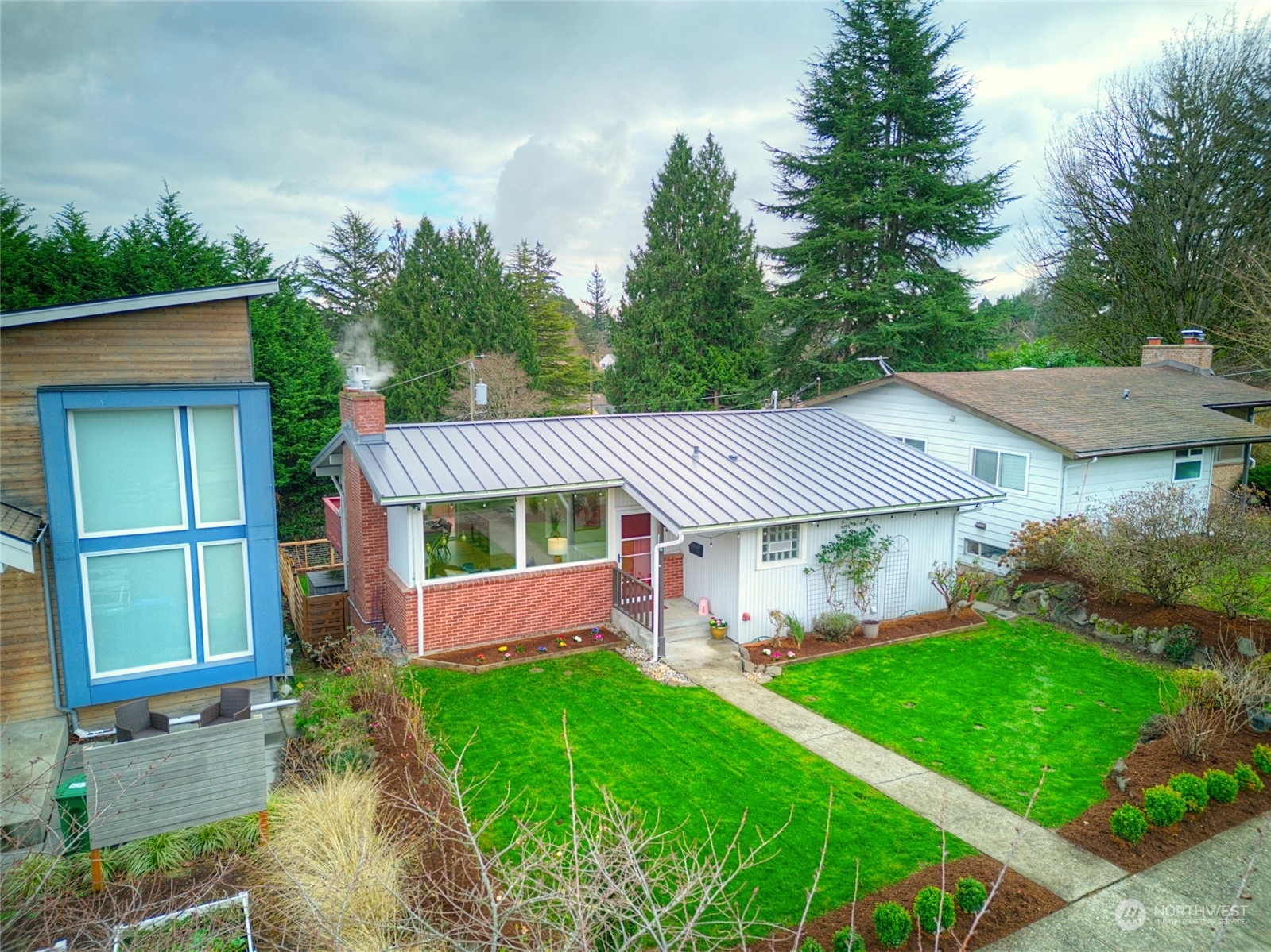 Property Photo:  3850  51st Avenue SW  WA 98116 