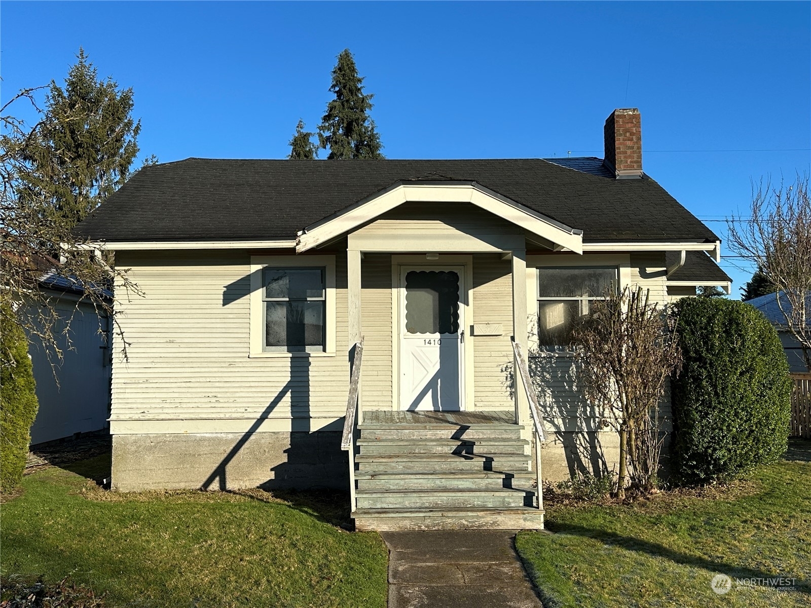 Property Photo:  1410 W North Street  WA 98225 