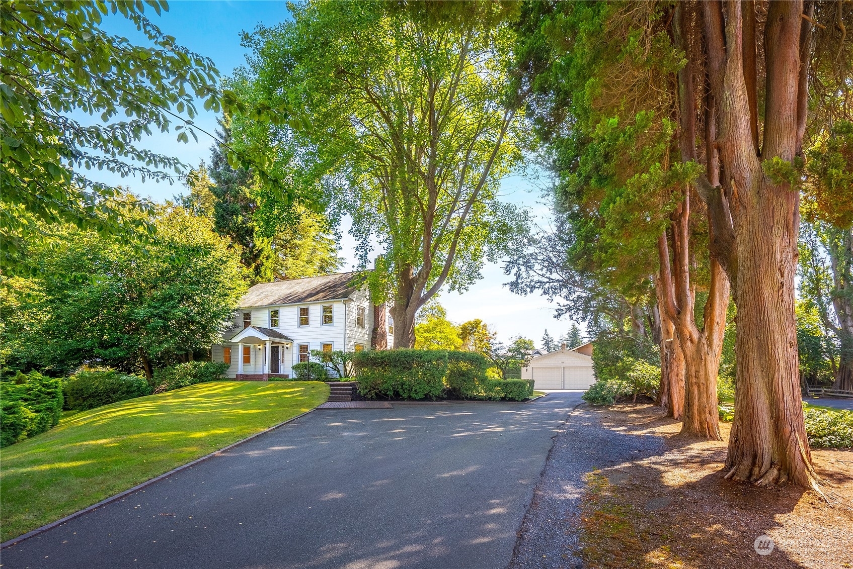 Property Photo: 9722 Cherry Street WA 98020